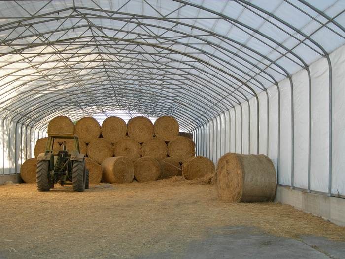 Kaip sandėliuoti šieną