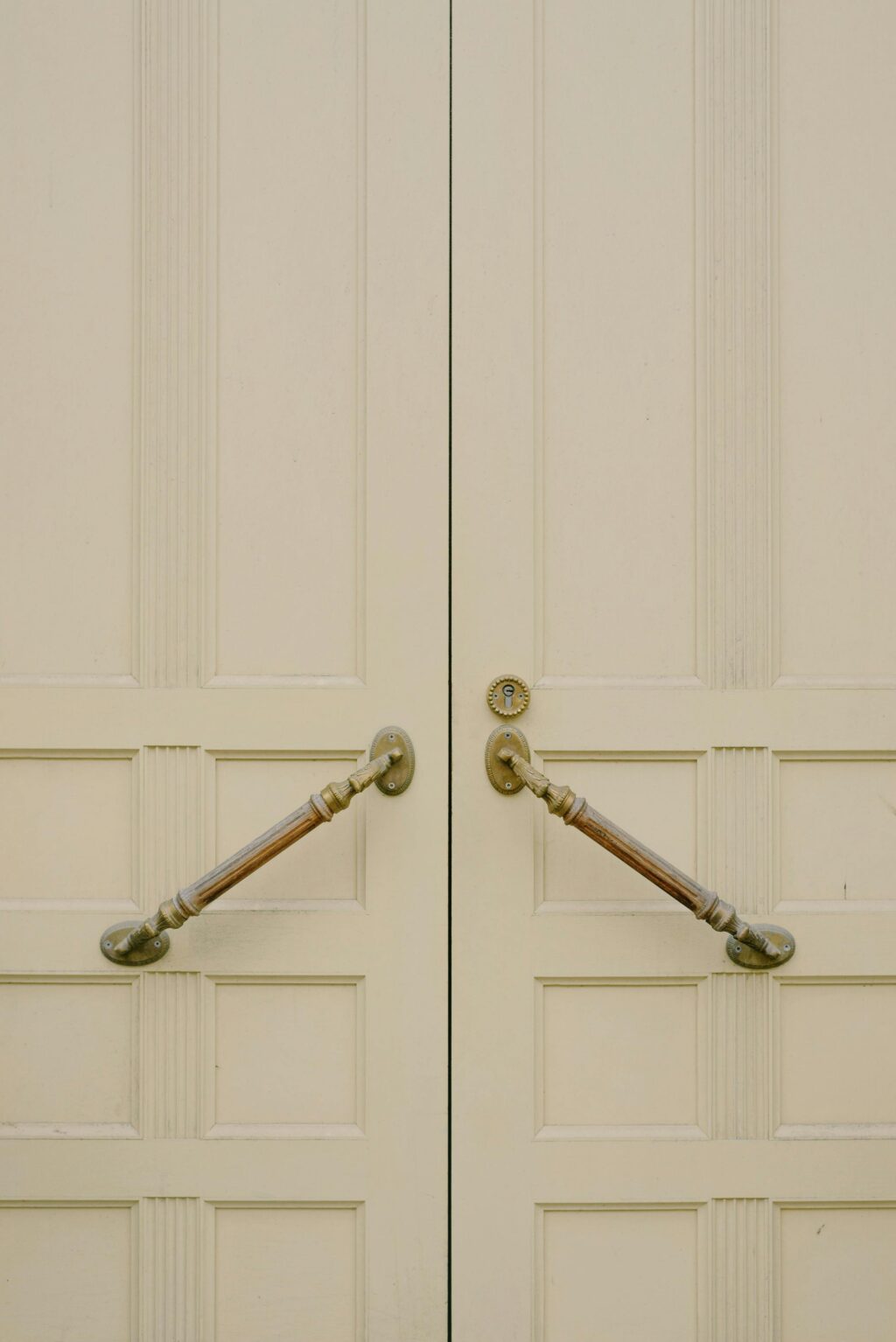 pexels-kseniachernaya-5716719