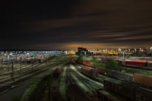 fotolehrling-railway-station-1363771_1920